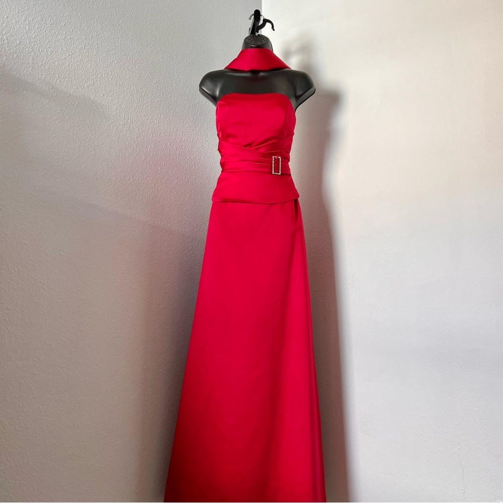 Red Satin Strapless Peplum Gown ♥️